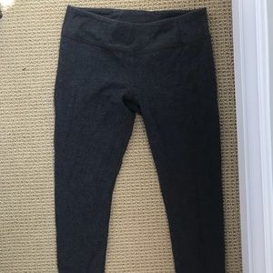 Lululemon gray crop leggings